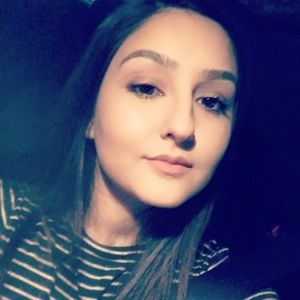 Meet your Posher, Roxy